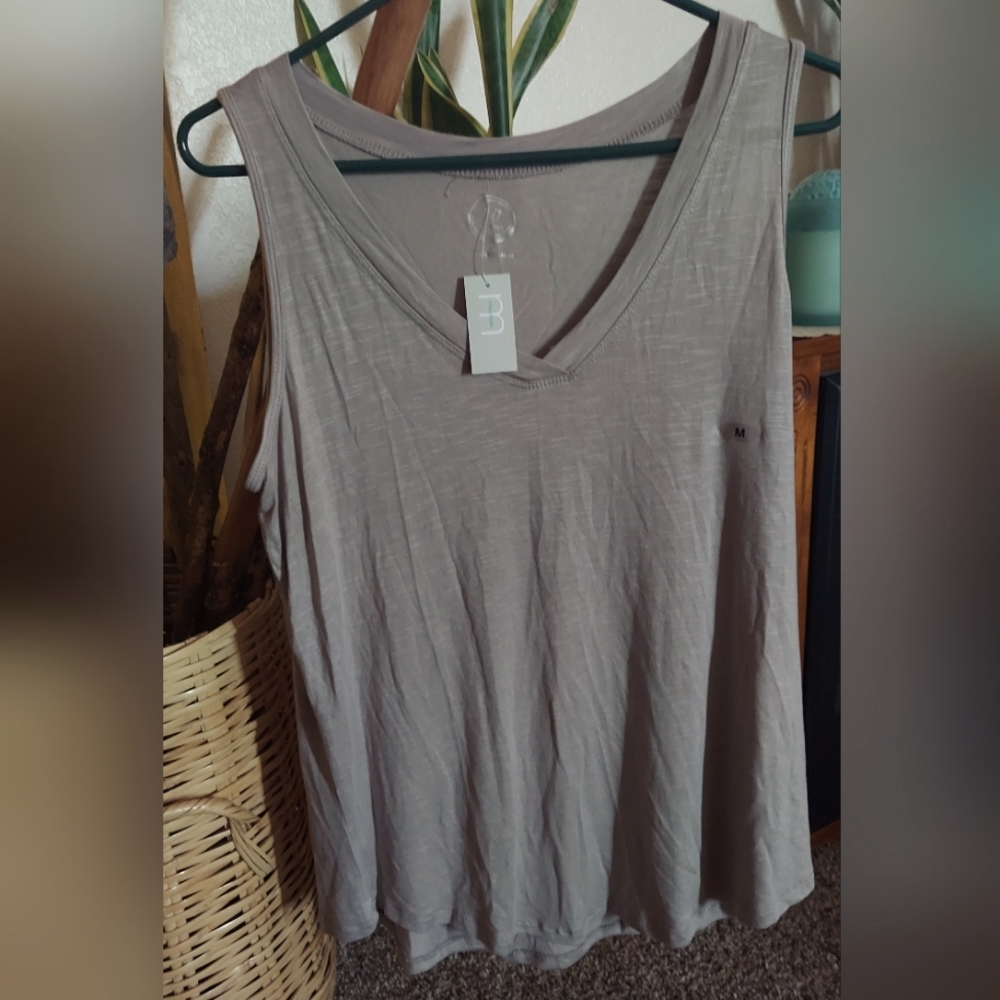 NWT Maurices Tan Tank top v-neck Women's M